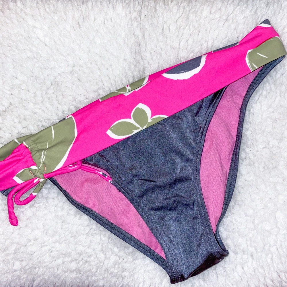 NWT! Raisins Swim Bottom